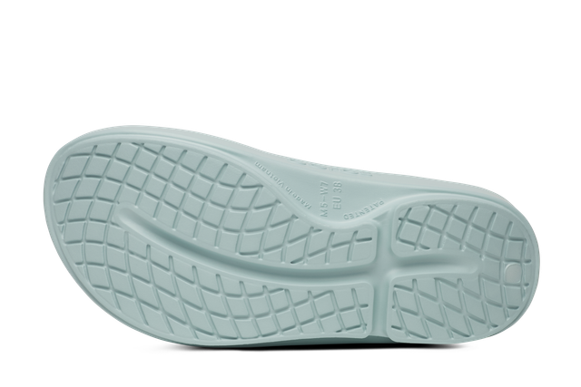 Shop OOFOS Recovery Footwear, Sandals, Shoes, Slides at Island Run Club Singapore - Cushioning Footwear for Faster Post-Run Recovery